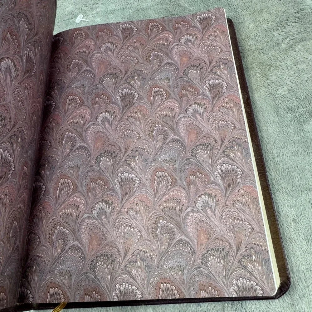 Barbour Devotional Journal Women OS‎ Plum Like New A Gentle Spirit Gilded Edges